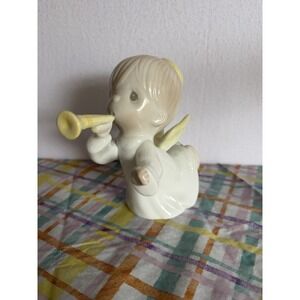Prescious Moments Joy to The World Christmas Angel Figurine 1991